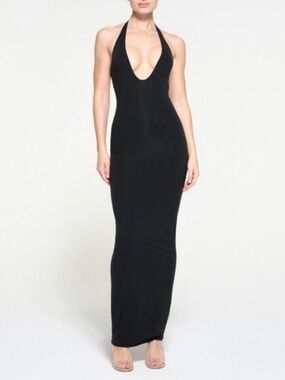 SKIMS *NWT Soft Lounge Plunge
Halter Long Dress | XS